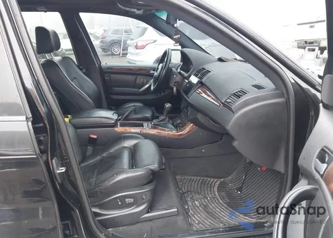 2006 BMW X5 4.8Is z USA, uszkodzony, nr VIN 5UXFA93566LE84820